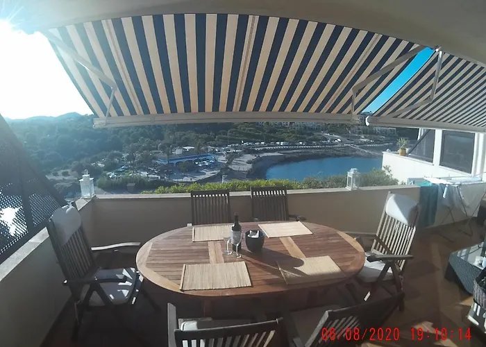 Beach View Apartment Of 87 M2, Big Terrace